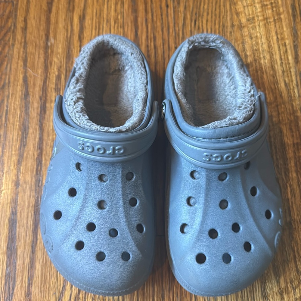 Crocs- Fur lined little kids